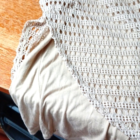 Naif Womans Crochet Lined Tan Top  2XL - Picture 8 of 9